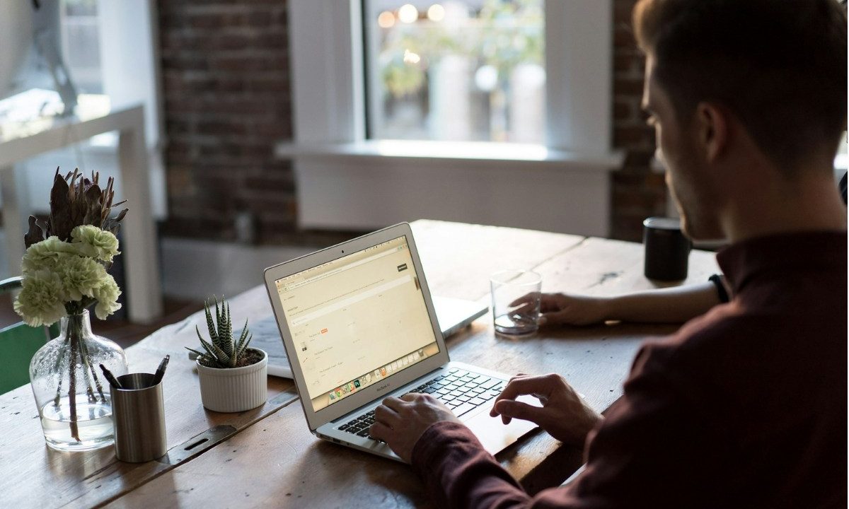 How to Find Remote Jobs for Freshers