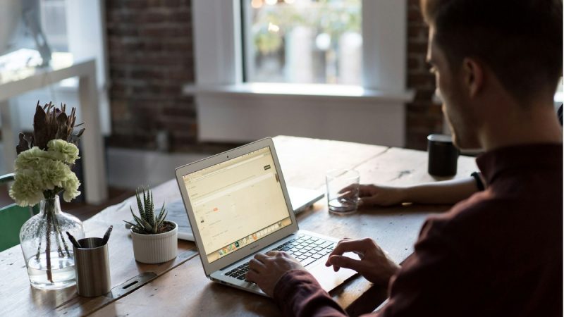 How to Find Remote Jobs for Freshers