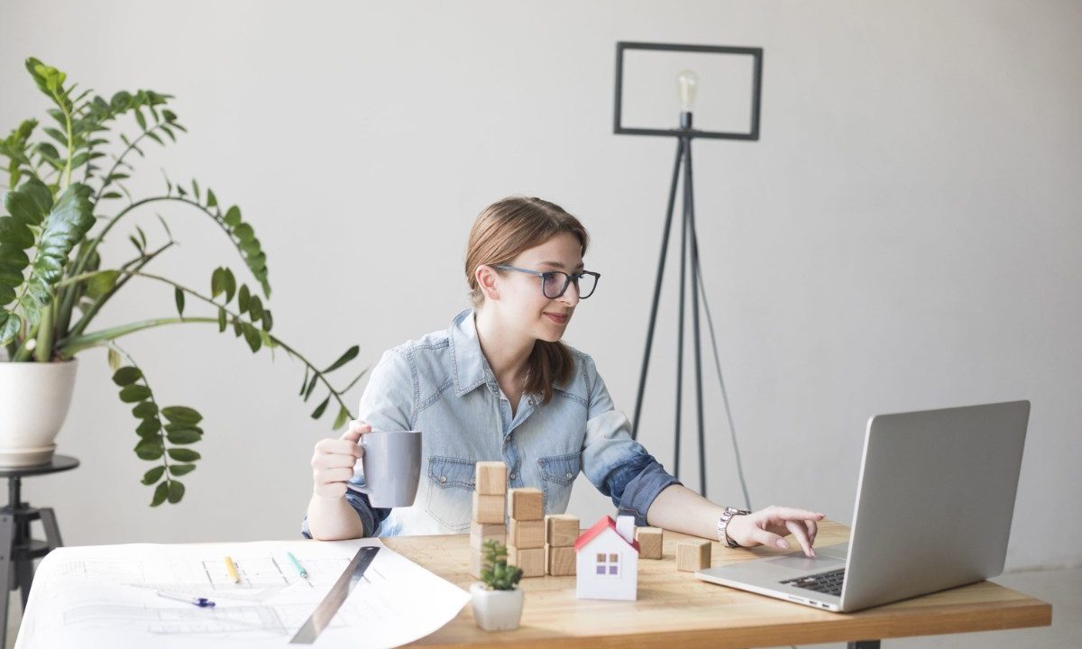 Beyond the Beach: Unspoken Reality of Remote Work 